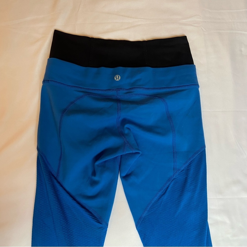 Lululemon Athletica Blue Leggings with Black Waistband - Picture 9 of 12
